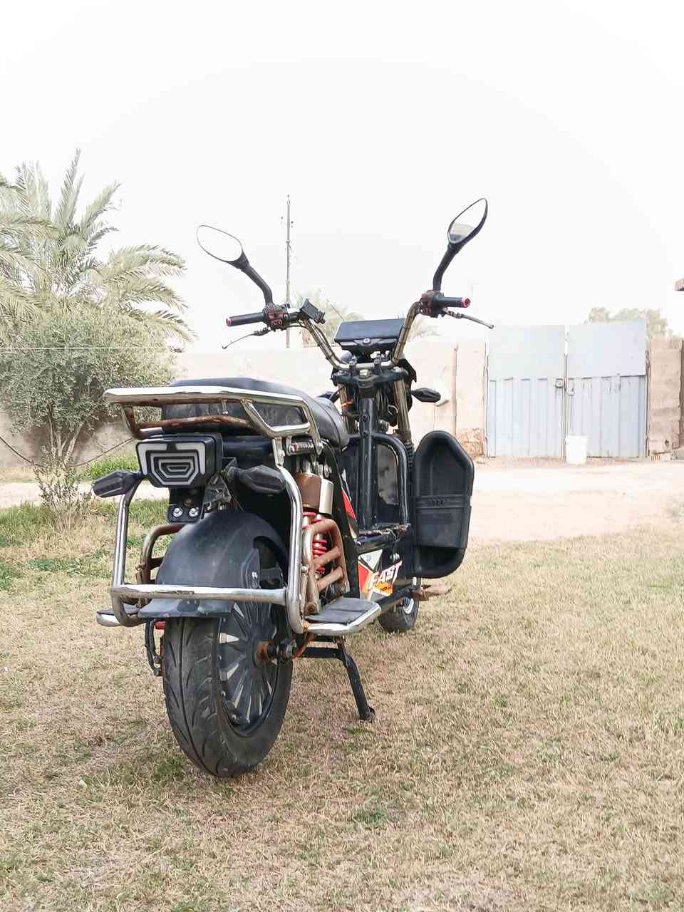 الـسلام عـليكم 
دراجن شحن 
نـوع هـارلي 
موديل: 2024
بطاريات ملف كهربائيات شـرط 
زوج تايرات جدد 
اي نقص ما بيها 
الـسعر: 600 وقابل لتفاوض 
الرقـم:  ***********
. 
***********
عـنوان:  بغداد اليوسفيه ناحيه الرشيد
