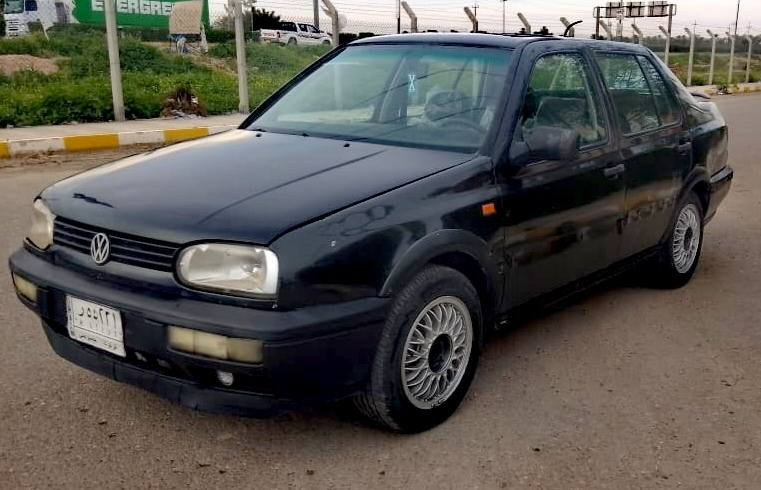 كولف فيمتو
١-موديل ١٩٩٣
٢-كير عادي
٣-محرك ١٨٠٠
٤-سلايد
كير ومحرك خير من الله صدر امامي خلفي جديد تخم تاير جديد مصبوغه عام جماليه بدون ضربه دواخل وشواصي مكانهه ديالى خانقين 
***********
