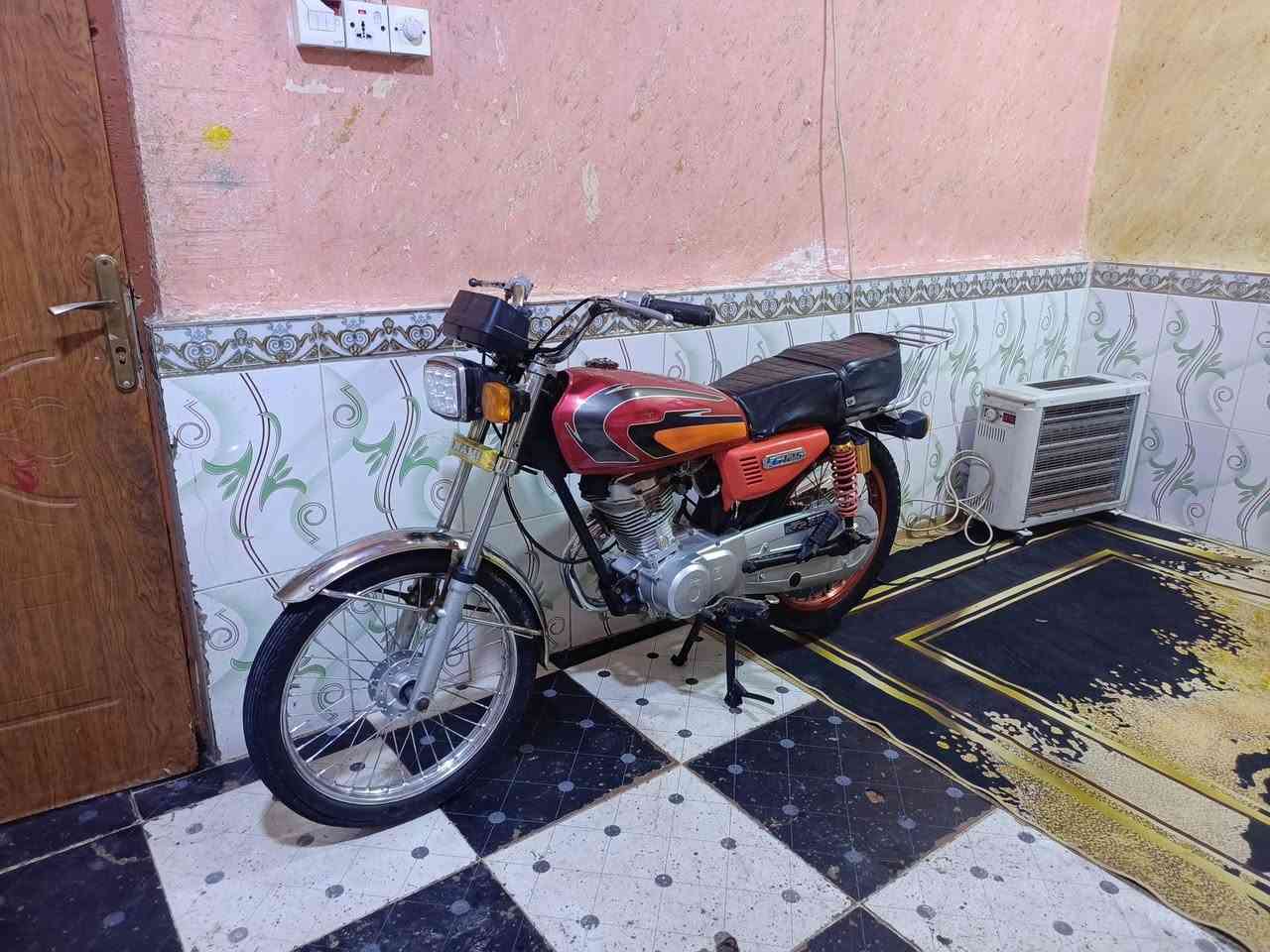 السلام عليكم دراجه للبيع مكاني بصره القبله اصولي اوراق الموديل 2011 السعر 700 ♥️***********
