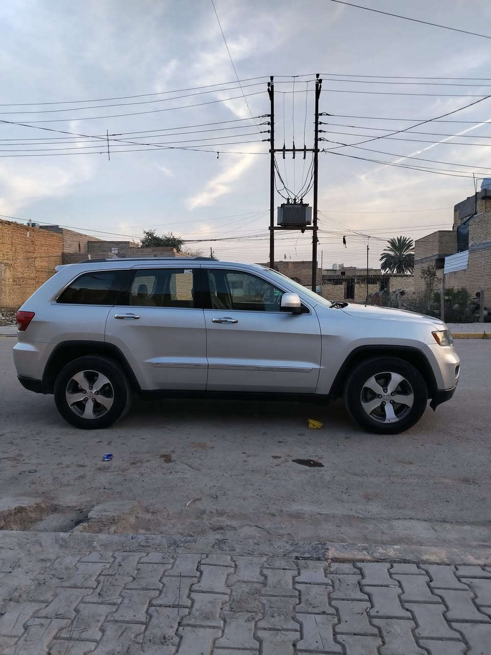 جيب لاريدو 11وارد امريكي اكلين مكفوله كفالة عامه من الصبغ ولتبديل البارد ولتكحيل مصبوغه بس الدعاميات اثر شخوط ماشيه175 نص فول مكينا  3600جديده تبريد ثلج تخم تاير جديد سياره جديده رقم بغداد الجديد بسمي السعر 165 العنوان بغداد الحسينيه راشديه ***********
