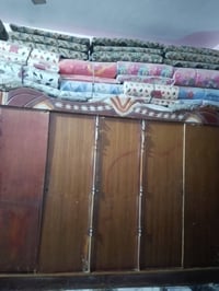غرفة • بيها مجال • للبيع