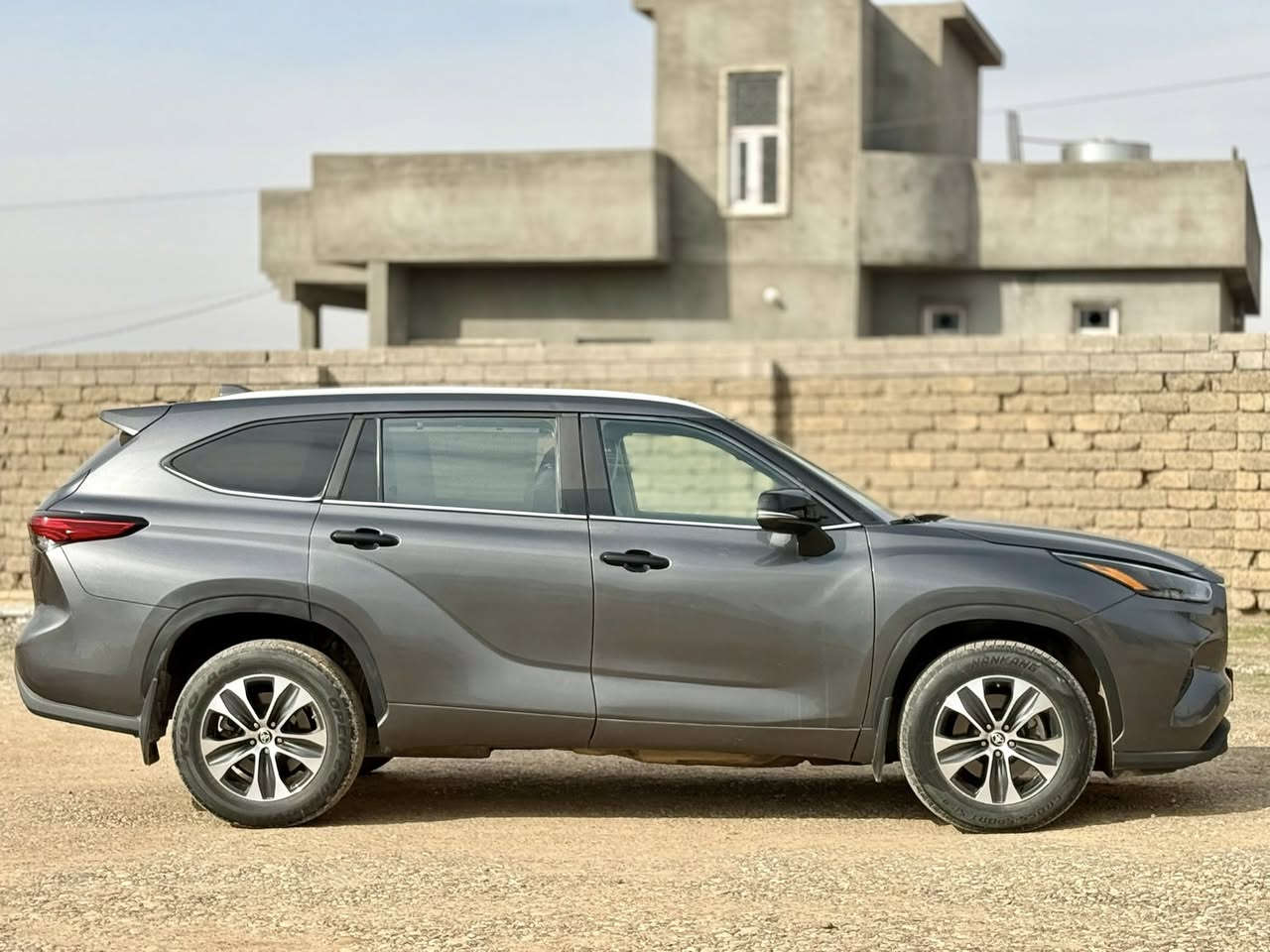 السلام عليكم
#هايلندر 2023 XLE (فور ويل) بجم كبس امامي 
وخلفي ، محرك 4 تيربو ، ماشية 40 وقابل للزيادة
مرقم نينوى بأسمي شرط التحويل 
#الضرر موضح بالصور 
الباب الامامي صبغ والخلفي تبديل 
يرهم #مراوس_بكامري 25،24،23 ضرر بسيط مع الفرق 
ويرهم بمقدمة زينه يعني 180 وفوك والبقيه مدة حسب الاتفاق وشرط مع الكفيل 
مكان السيارة || صلاح الدين-الشرقاط 
#للاستفسار || ***********
