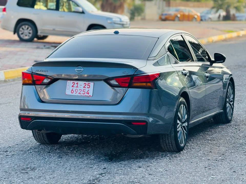 السلام عليكم تحياتي للجميع
NISSAN..ALTIM. .2024..SV
                  نيسان التيما.٢٠٢٤. ..SV
................................................. 
الفئه SV
لون فيلي
بصمة تشغيل 
بصمة ابواب 
بصمه صندوك 
تشغيل عن بعد
شاشه جبيره 
نظام خرائط GPS
فول تحكم ستيرن 
كروس سرعه (مثبت سعره)
رادارات 360°
رادار خلفي (وقوف ذاتي ) 
رادار امامي (وقوف ذاتي)
رادار جانبي  تحديد مسار 
حساس خلفي 
كامره خلفيه 
كشنات كهربائي
ويل كروم
لدات امامي و خلفي  
لايتات فول زينون 
................................................
سياره بيه ضرر جاملغ و بونيد فقط بدون دواخل السونر موجود ويا الصور  الصوره ضرر داخل منشور بجم كبس ايرباك فقط استيرن والبرده مشدوده بلاد السياره  بدون دواخل السياره ماشيه 37mi
محرك كير صدر كل شرط الفحص رادارت كل بلادي شركه
مكان سياره ديالى.. خانقين رقم الهاتف  *********** خناقين, ديالى
