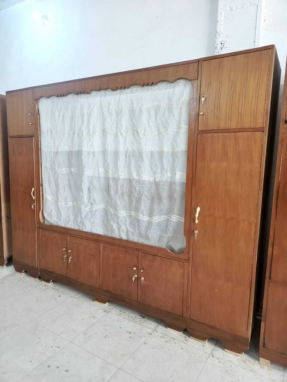 معارض فراش خشب صاج شغل عراقي ونضافه فول والاسعار مناسبه قياسات ثلاثه امتار
العنوان/ديالئ/قضاءجلولاء المدخل الشمالي فلكه المعسكر بصف سيطره😍
للاتصال♕أرشد♕(***********)
