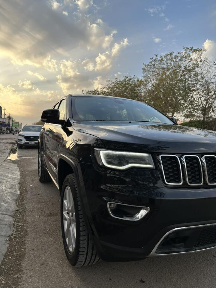 السلام عليكم للبيع جيب موديل 2017 خليجي السيارة فول مواصفات لمتدد
فول مواصفات لمتدد 

جكات تصعد وتنزل 

كشنات كهرباء 

كشنات جلد 

كشنات تدفئه + تبريد 

كشن ذاكرة 

ستيرن كهرباء + هيتر 

اطفاء ذاتي 

تحكمات ستيرن + شفتات 

شاشة كبيرة + كامرة دوارة 

نقطه عمياء 

سقف بنوراما 

12 سماعه 

صندوك كهرباء 

اشاير بالمري + كهرباء 

حساسات امامي خلفي 

فور ويل

ماشية 120 الف حقيقي 

قطعتين تبريد 

السعر 235 وبيها مجال 

تخم تاير جديد 

تخم دسكات 

رقم بغداد تحويل ثاني يوم 

سنوية جديدة 

مكينه كير كفاله عامه 

السيارة كفاله عامه ماعدة البنيد مرشوش اثر اضروك مالطير السونار مرفق مع الصور 

مكان السيارة ديالى المقدادية 

***********
