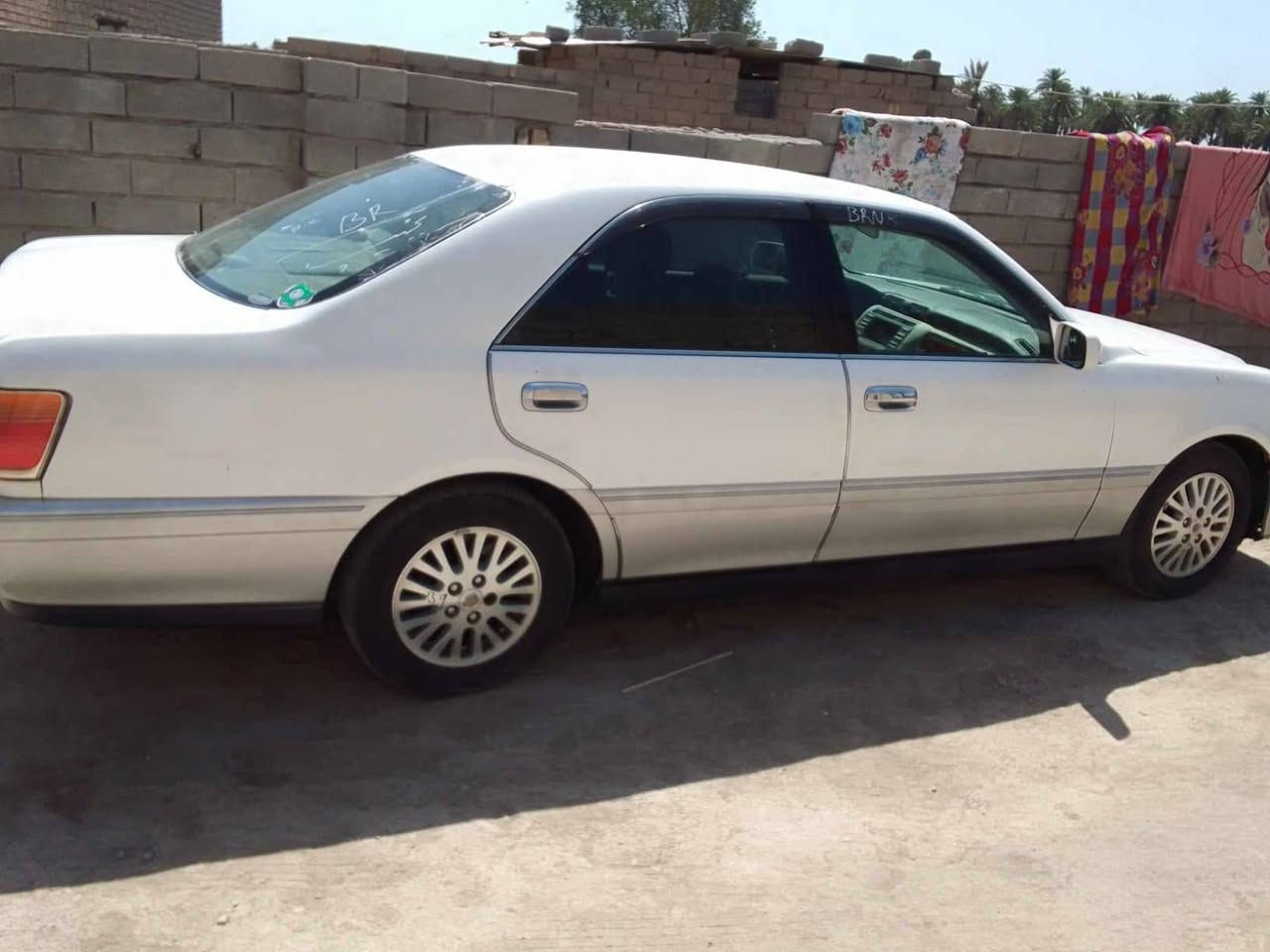 ملكه كصتين للبيع فقط
فول مواصفات واحد ع واحد عده الفتحه 
اربع دكم
ثلاجه 
برده خلفيه 
كشنات كهربائيّة 
ديفور جبير 
داخل بيجي 
ستيرن كهربائيّ 
شاصي 75
متوم ارقام وسنويه 
سياره جهازه 
الاستفسار تصال ع رقم ***********
سعر 37وبيه مجال
