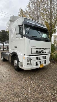 فالڤو ٢٠٧ • روبوت • شاحنة