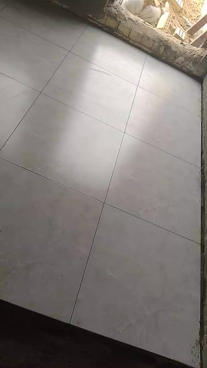 السلام عليكم خلفة سيراميك متفرغ وهاذه عملي ومن الله التوفيق ***********
