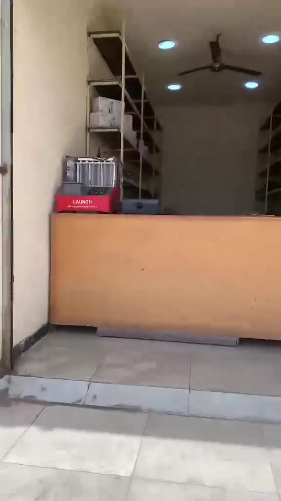 السلام عليكم على بركة الله انفتح محل كهربائي سيارات جهاز نوزل وأدوات حتياطيةبادارة  محمد السيد عصام السيد  على شارع ستين قرب على المحطه الاحمدي تصل على رقم ***********
