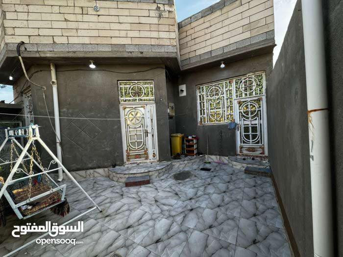 السلام عليكم بيت 200م في ابي الخصيب كوت ثويني قرب جامع خديجه سعره 85 وبي مجال ***********
