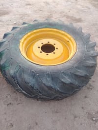 تاير مال دراسة لبيع السعر 250 بيه مجال 07513932465