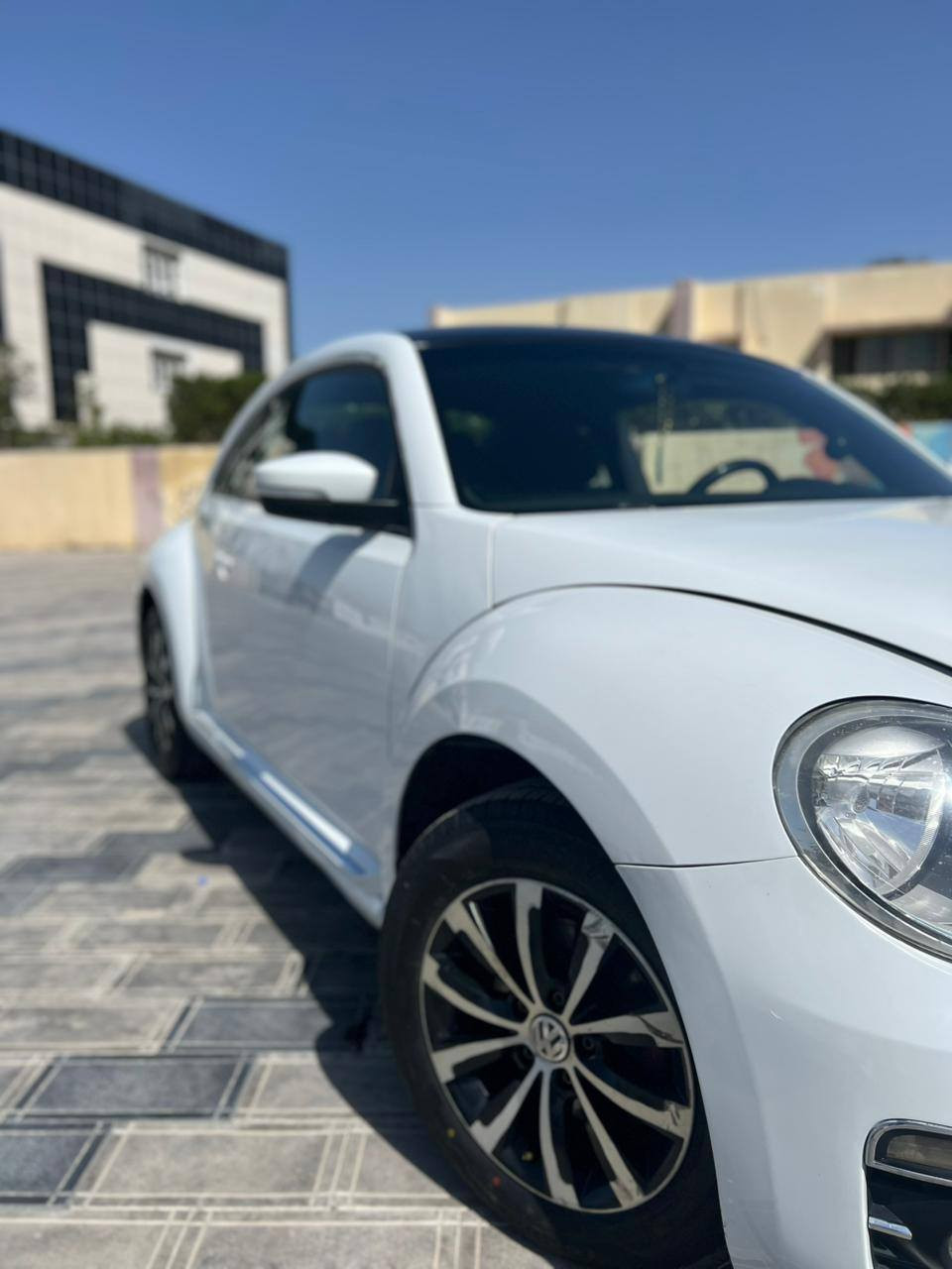 Volkswagen Beetle 2019 2000 Turbo
تخم تاير جديد
اشاير مري
كامره قلاب
محرك كير تبريد فول
حداديه حلوه
سيرفس كامل
السياره حادثه جاملغ وبنيد وبلعراق قطعتين بارد
بيها كم طخه السياره حلوه وخير من الله ترايك وين متريد
 السعر ١١٧$
مكاني بغداد حي الجامعه  ***********
