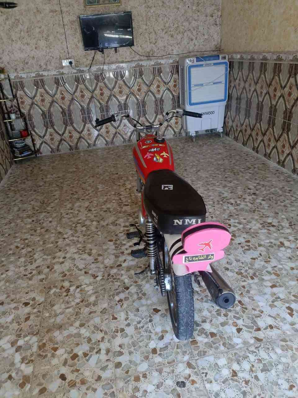 سلام عليكم دراجه لبيع بدون دراجه نضيفه حيل مكينه ما مفتوحه والدراجه مكفوله عشاريه السعر 575وبيه مجال لطيبين العنوان ميسان قريه الهداء الرقم *********** الرقم بيه بس واتساب
