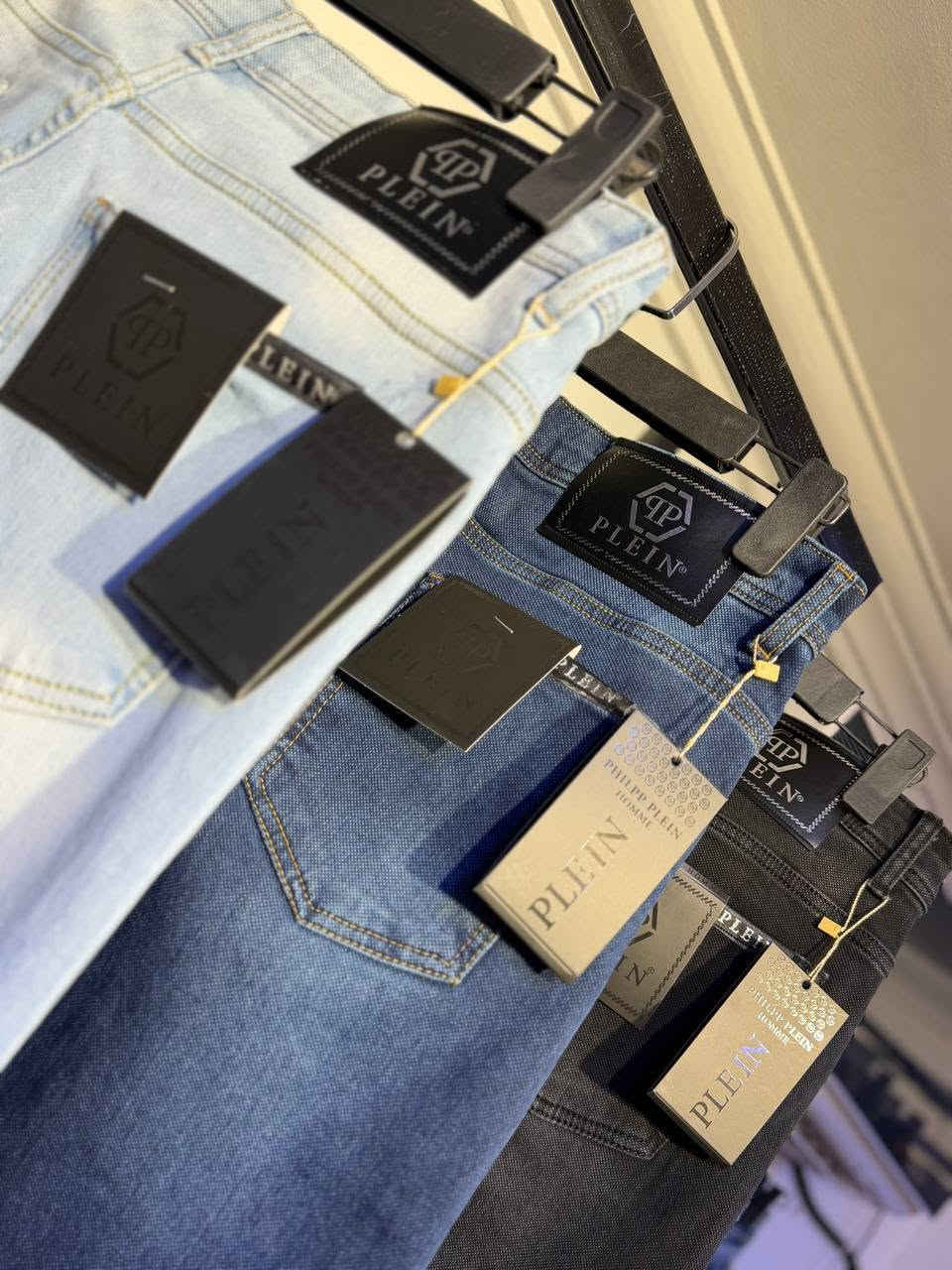 جديد مصنع AR JEANS 👖🔥
✅ الخامة: (MO 24) - فنش VIP. ✅ النظام: السرية 6 قطع (جملة فقط). ✅ متاح شحن لكل المحافظات والدول العربية. 🚛

📞 الاستفسار:  
https://wa.me/201035524231
01035524231 📱 تليجرام: 
https://t.me/+dO44kM4H-N1jMDU8

#اي_ار_جيندو #مصر #السعودية #الأردن #سوريا #السودان #ليبيا #العراق #الجزائر #المغرب #الكويت #الإمارات #تصدير #جينز_جملة #غزة


**إذا كنت صاحب هذا الإعلان وتريد حذفه لأي سبب، رجاءا أرسل رسالة إلى الدعم الفني**
