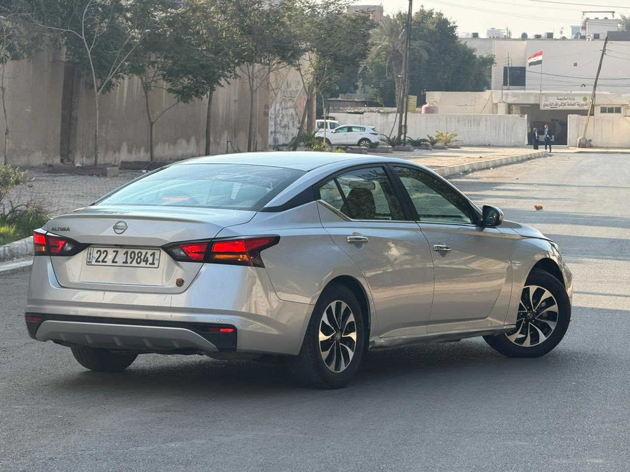 --
للتواصل عالرقم اسفل المنشور -او واتساب
نيسان التيما 2023 
مرقم اربيل هزه وفحص وترقيم جديد 
السيارة وارد امريكي ضررها كلش بسيط
طرف جاملغ طرف البنيد فقط
بدون ايرباك بدون دواخل
. - مواصفات  
مكينة 2500
شاشة تدعم كار بلي 
رادار امامي جانبي خلفي
حساس خلفي 
ويل كب كروم
فول تحكم استيرن 
بوب بصمه
تشغيل بصمة و تشغيل عن بعد
كامرا خلفية دوارة
لايت زينون عالي ناصي
لد نهاري بك لايت لد 
وباقي المواصفات معروفة
بغداد - حي الجهاد الاطباء  
***********   
واتساب او الاتصال
جميع الايرباكات سليمة
سعرها 165
