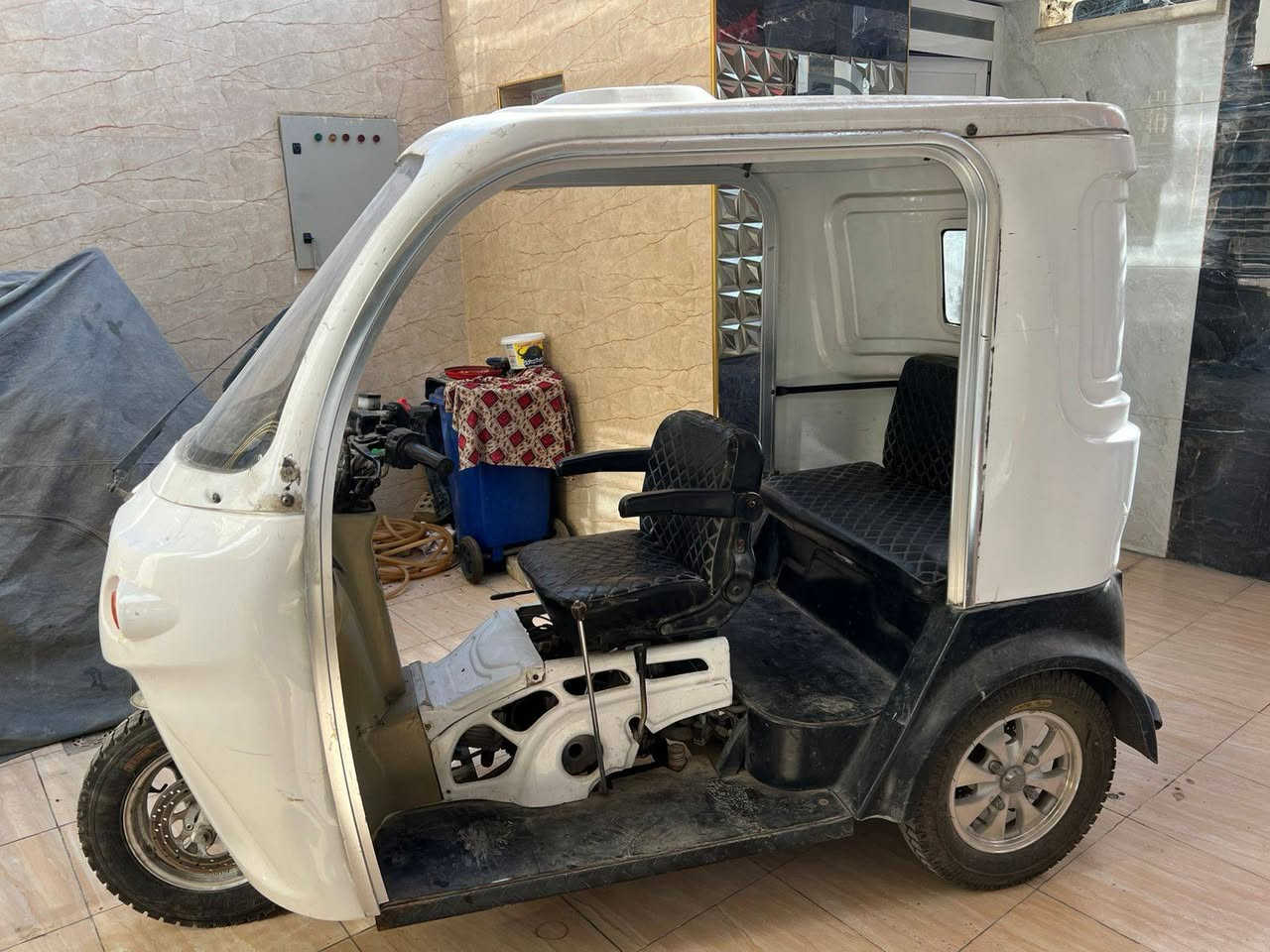 دراجات معوقين بنزين للبيع
١_ تكتك ابيض معوقين بنزين ٣ نفرات
٢_ دراجه حمراء معوقين بنزين نفرين
للاستفسار الاتصال على الرقم ***********
