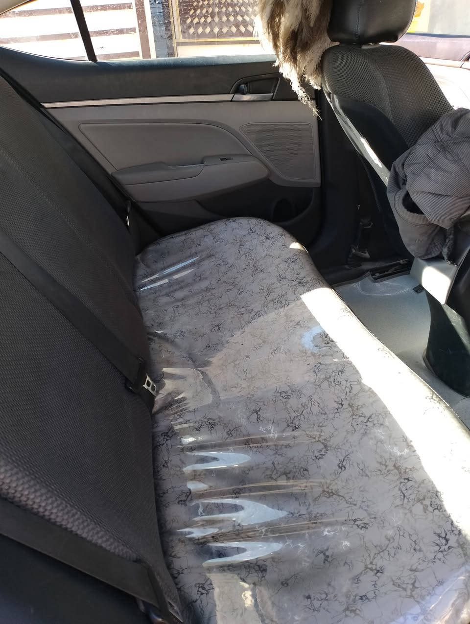 النترا 17
فووول عدا التنته
السعر 125 وبيها مجال قليل 
العنوان الموصل الايسر 
***********
