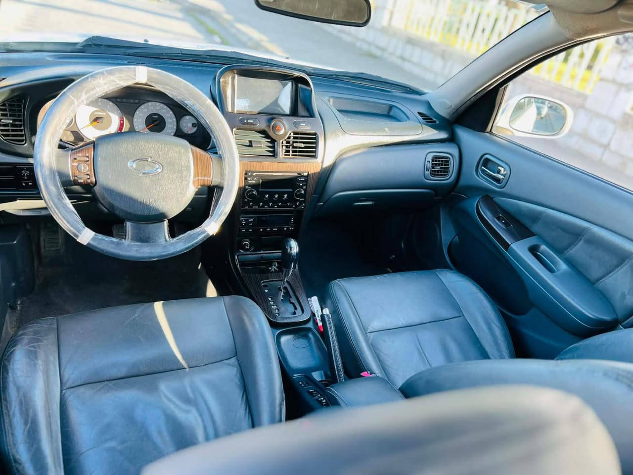 نیسان سام سۆن فول مواسەفات بەس سڵایت نیە دەعمو لێ دراوینیە سەقفی بەشەرت هەمو مەسرەفی کراوە ماڵی دۆستە سعری 52گەڵا شوین زەڕایەن  ***********
