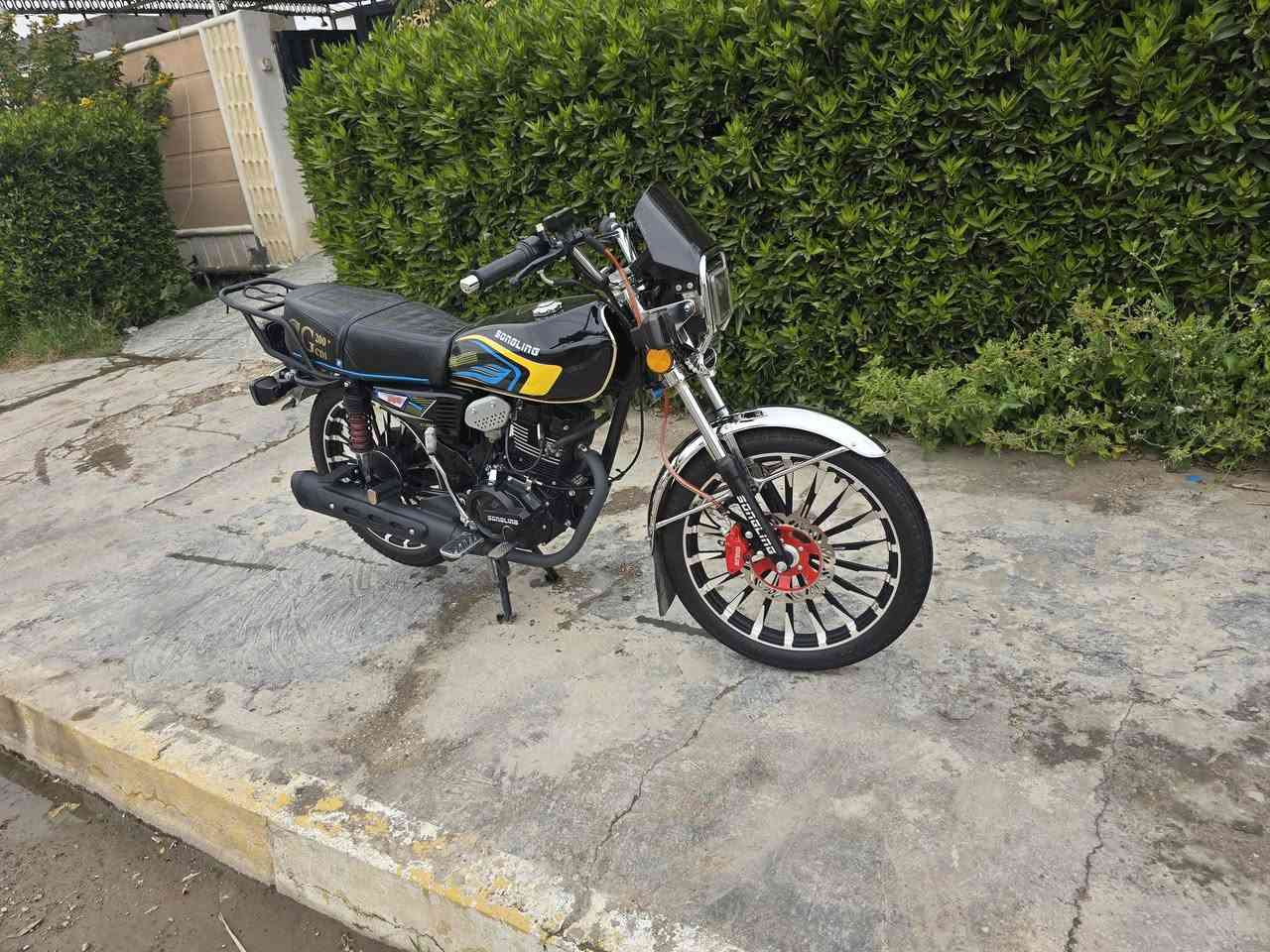 دراجه سيفان 2026محرك 200اسواد ضاغطه او زنجيل درجه زيره بعده ماشيه 3الف امبدل تبديلت دهن وحده ما بيه ابره نقص كله كامله السعر 850او بيه مجال العنوان ديالى بعقوبه التحرير الشراي يتصل ***********
