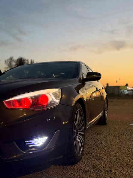 للبيع كيا كادنزا 2014
0783 112 3334
