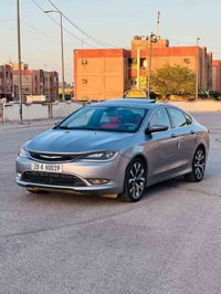 C200 ٢٠١٥ • محرك ٢٤٠٠ • جلد أحمر