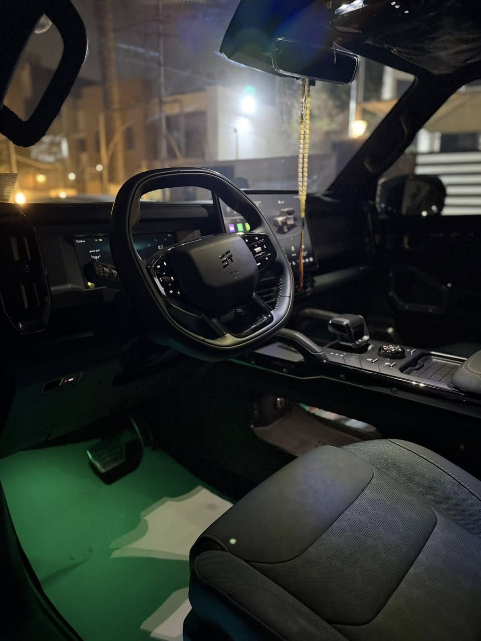 السلام عليكم
جيتور T2 2026 لون إسمنتي
فول مواصفات لگجري 
ماشية 800 كيلو 
رقم أربيل تحويل او وكالة 
مكان شارع فلسطين 
للاستفسار ***********
