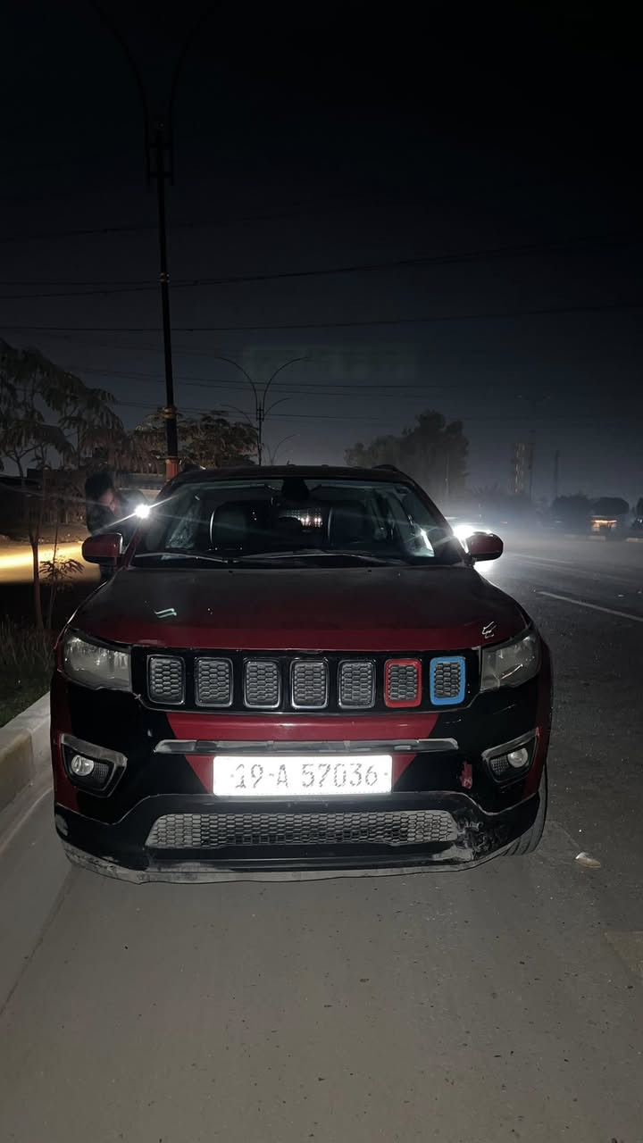 السلام عليكم جيب كومباس 2017 للبيع فقط
رقم كربلاء سنويه 2030 ب اسمي مداور ثاني يوم
سياره نضيفه مانقصها شي غير الدعاميه 
مرشوشه جهه السايق والبنيد ابيعلك احزام 
السعر (125) وبيها مجال 
مكانها كربلاء 
رقمي ***********
