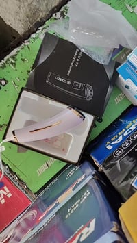 متوفر • انطونا