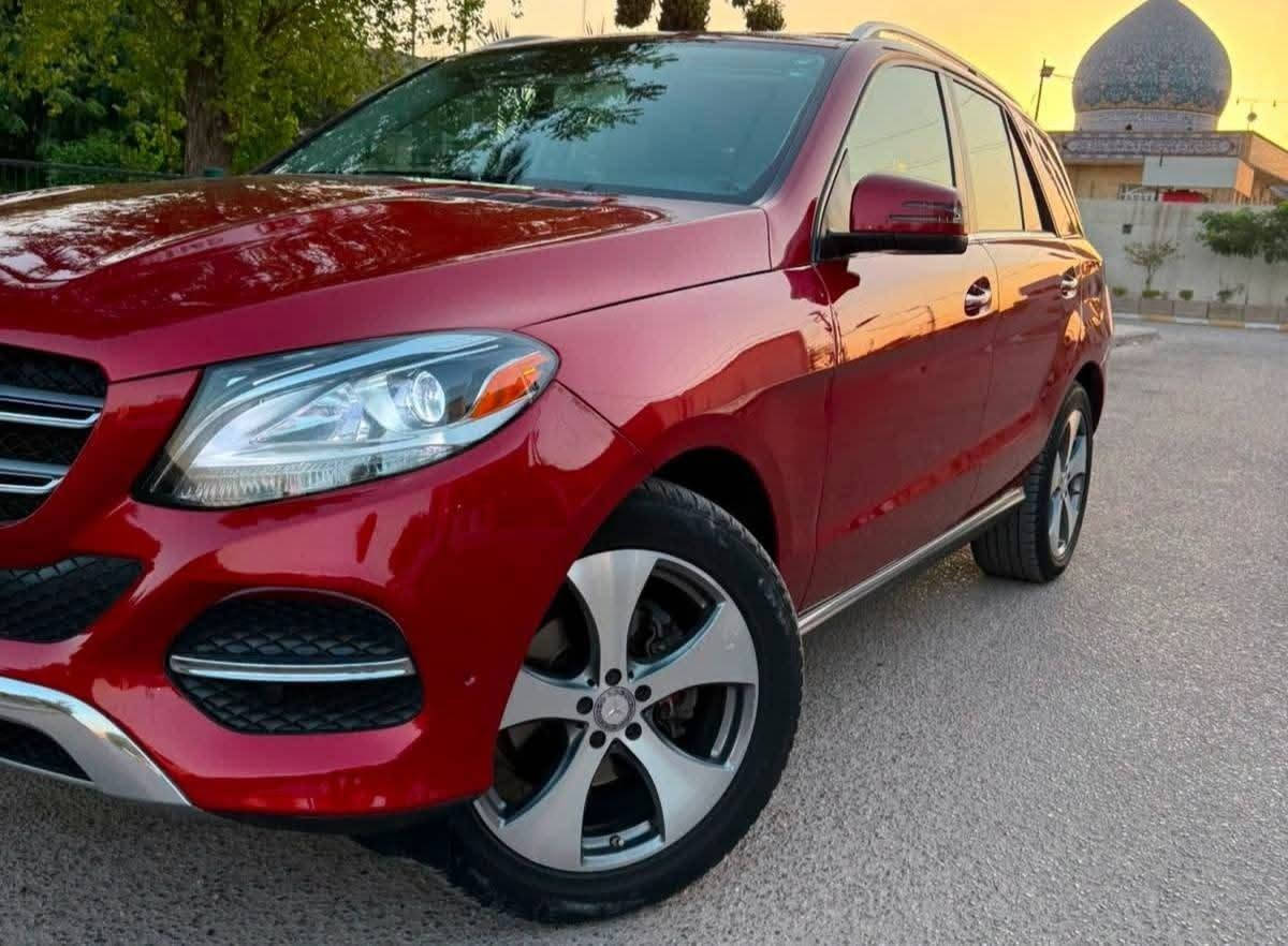 مارسدس GLE350 موديل 2016 ( بسعر سورينتو )
داخل بيجي جلد
السيارة 6 سلندر
بصمه 
حساس امامي خلفي 
سلايت 
كراسي امامي كهرباء +تدفئة
صندوك كهرباء 
ستيرن كهرباء 
تبريد امامي خلفي
خمسه راكب 
مرايات شفط 
اناره ترحيب 
اشاره بالمراية 
لايت زنون لد نهاري
السياره بدون اي نقص
الرقم اربيل 
باسمي هزه وسنوية جدد
مكان السيارة بغداد 
للاستفسار ***********
