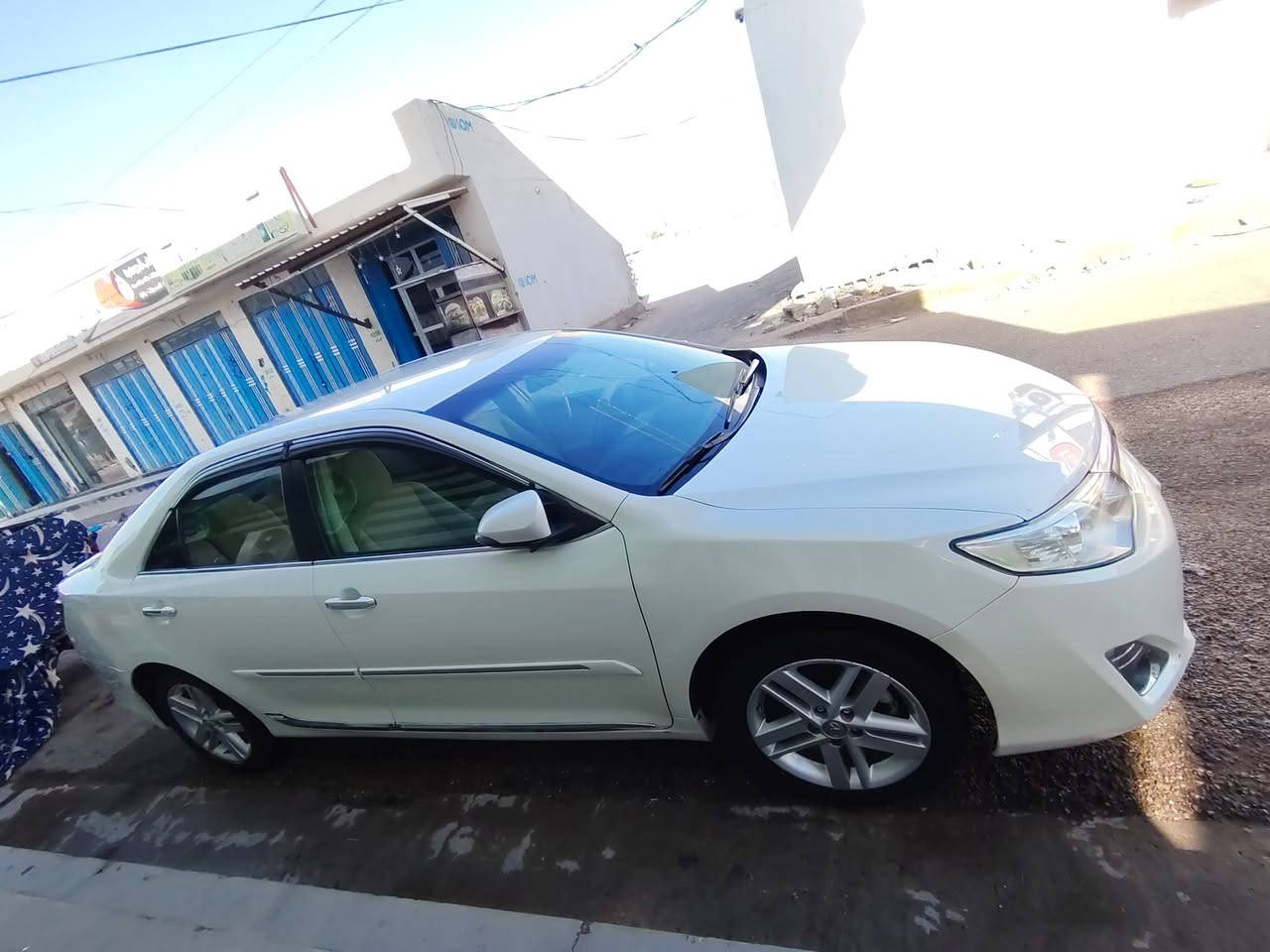 � تويوتا كامري 2015 خليجي – فول مواصفات 🚘
🔹 رقم سليمانية مميز
هز ورقم كله جديد 
🔹 ممشى 137 ألف حقيقي
🔹 دبل صالنصه
محرك 4/2500
🔹 كراسي كهربائية
🔹 تشغيل بصمة
🔹 شاشة
🔹 حساسات
🔹 لايت زينون

✅ السيارة فول مواصفات عده الفتحه 
✅ جاهزة بالكامل وما تحتاج أي صرف
سعرها 165

📍 مكان السيارة: 
عامريه الفلوجة
📞 للتواصل: ***********
***********
