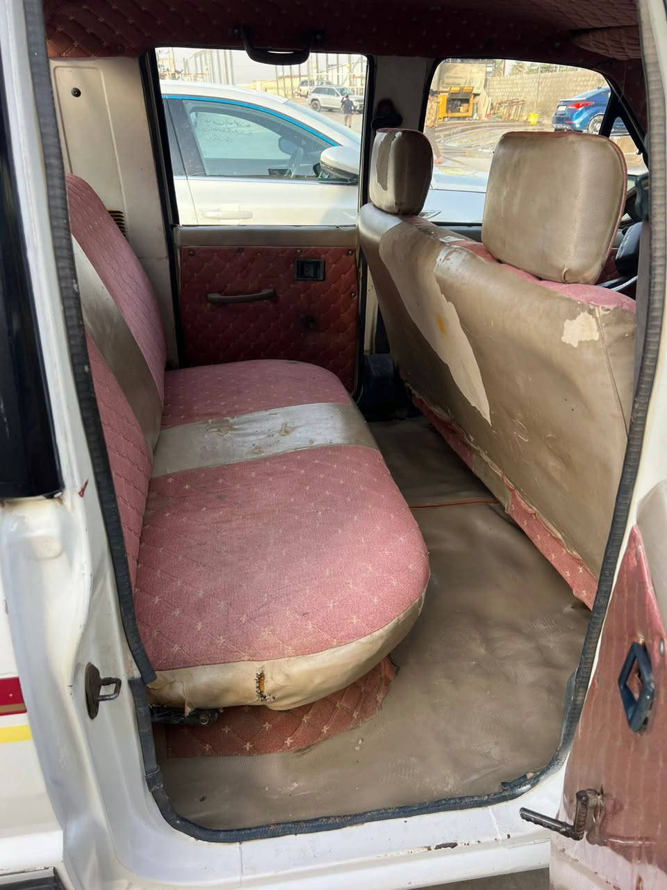 بيكم موديل 1994 صبغ جماليه مكينه وكير ياباني اوتماتيك مكان واسط الكوت السعر  42 وبيه ***********
