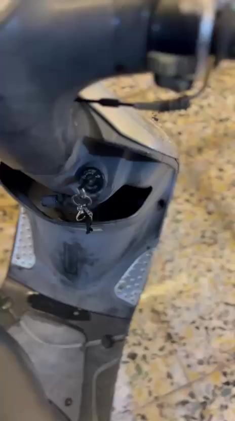 ماكس عدله مكينه ما مفتوحة تشغيلتها نگره من الصبح شرط بانزين محسن اعبيلها وعليها زوج تايرات جدد لايتات زنون ولايت بومه وبلك NGK ورباط جديد كهربائياتها كلها شغاله كفراتها بلاد ختم واحد وي المكينه الدراجه ما ناقصها شي بس خيال والسعر 750 وبيها مجال للشراي مكاني بصره زبير


**إذا كنت صاحب هذا الإعلان وتريد حذفه لأي سبب، رجاءا أرسل رسالة إلى الدعم الفني**