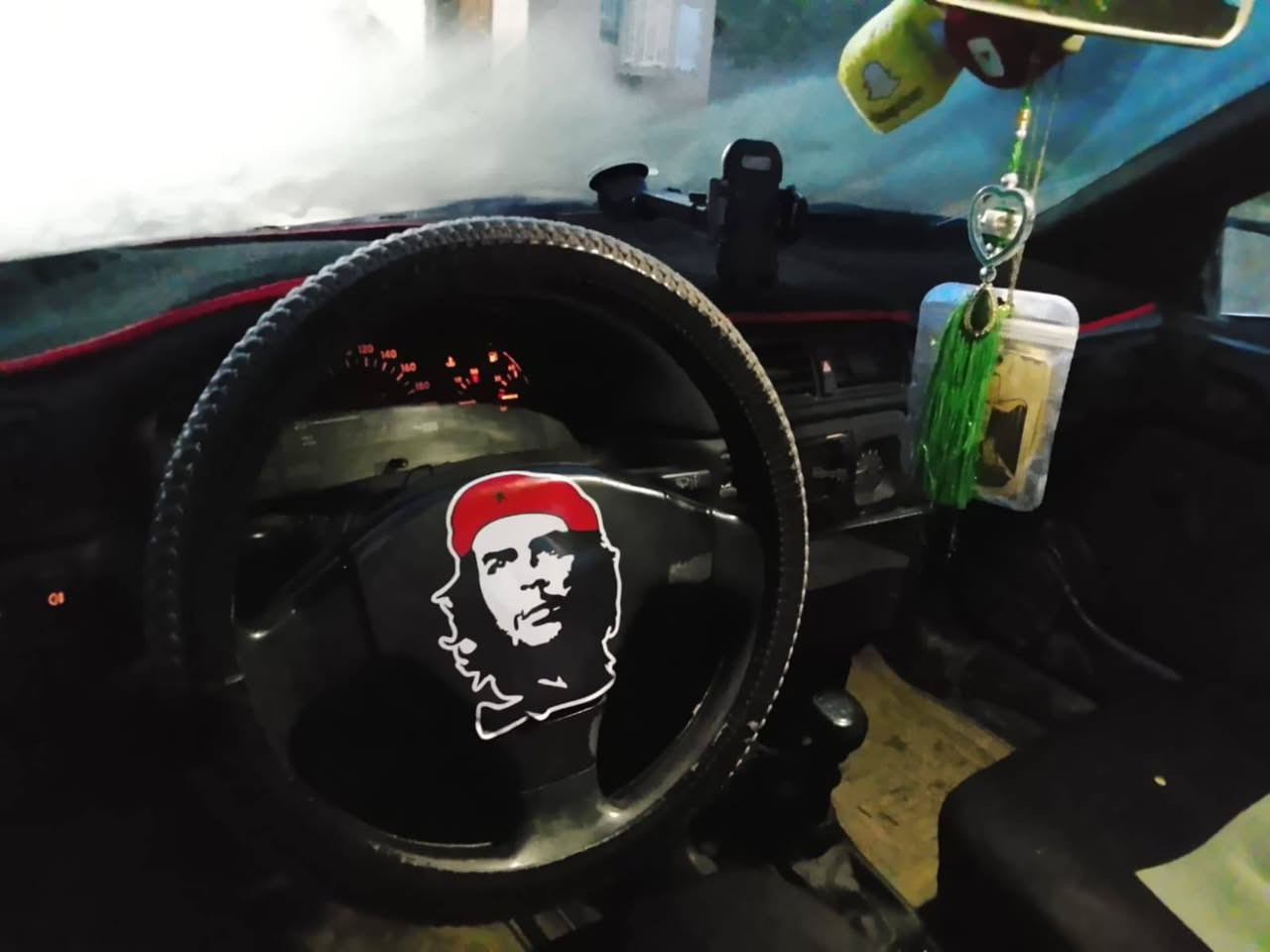 سلام عليكم للبيع فكترا حجم ١٨ موديل ٩٢ لون نفطي رقم أربيل مسطره اني الشرعي شرط التحويل الوكاله سنويه لل ٢٠٢٧ شهر ال٩ مصبوغه جماليه كير شرط محرك معمر رايمن  بي لاستيك كور  سياره جاهزه صدر جدي باتري جديد سياره بالواقع احلا من الصور  السعر ٤٥ وبيها مجال للاستفسار الاتصال ***********
