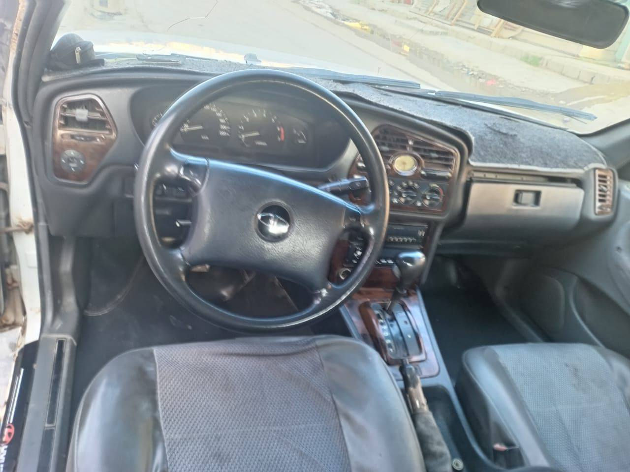 السلام عليكم  برنس فراشة للبيع موديل 96رقم بغداد سياره بسمي گير ومكينة خير من الله اوتاماتيك محرك 2000 مفتوح  مجول جديد زوج تايرات جدد سياره جاهزه السعر38 مكاني بغداد ابوغريب لاتصال علة الوتساب ***********
