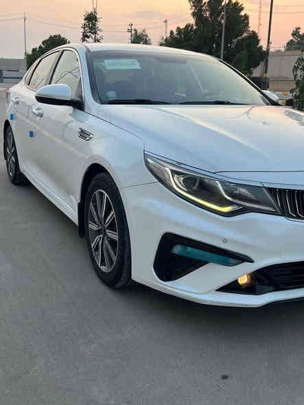 كيا اوبتيما 2019 خليجي رقم ذي قار الجديد السيارة مكفوله كفاله عامه ضربه وصبغ وتبديل وبارد موصفات الشركة الدولية 
محرك 2400 حساس امامي خلفي شاشة جبيرة تحكم فول مريات شفط سبير مانازل 
ماشيه 87 حقيقي 
السعر 198 وبيها مجال الشراي يتصل وبلخدمه ***********
