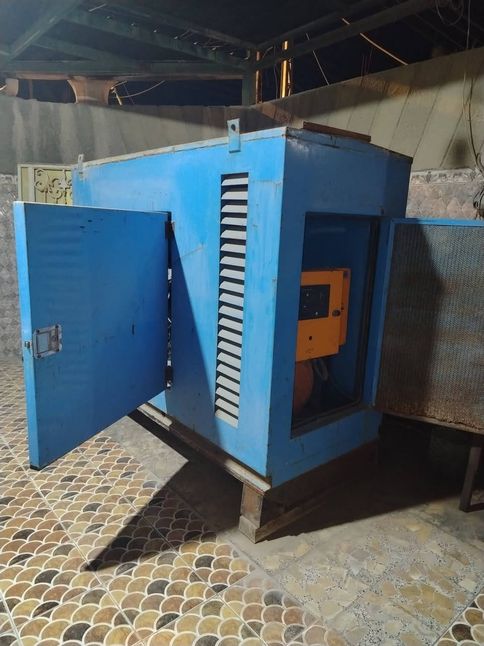 مولده بيركنز ٣سلندر
٤٥ كيفي بحاله جيده جدا واستعمال قليل الاتصال على الرقم ***********
