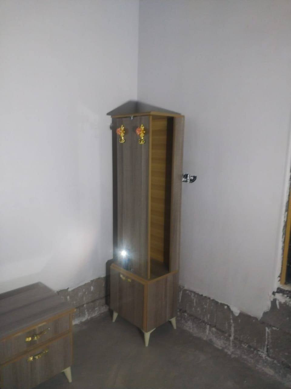 غرفه خشاب تركي جديده غير مستخدمه للبيع
السعر 450 وبيها مجال  
للأستفسار ***********
