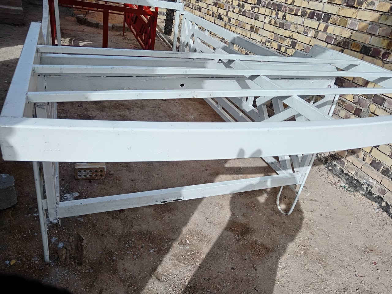 السلام عليكم محجرات عدد 2 للبيع مال سبع جنكال سعر المحجر الأحمر 250 وبي مجال والأبيض 275 بي مجال الشراي يتصل. ***********
