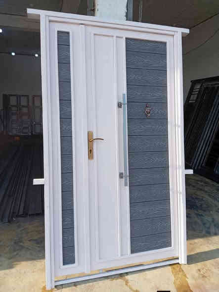 معمل  حداده الرحمه  العمل كافه الحدادة أبواب شبابيك محجرات بغداد چسر ديالی  مقابل عماره الربيعي*********** اسعار مناسبه يوچد عمل تفصال الابواب القاصه
