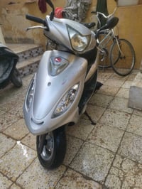 كامكو V2 • ١٢٥ سي سي • ميسان المجر الكبير