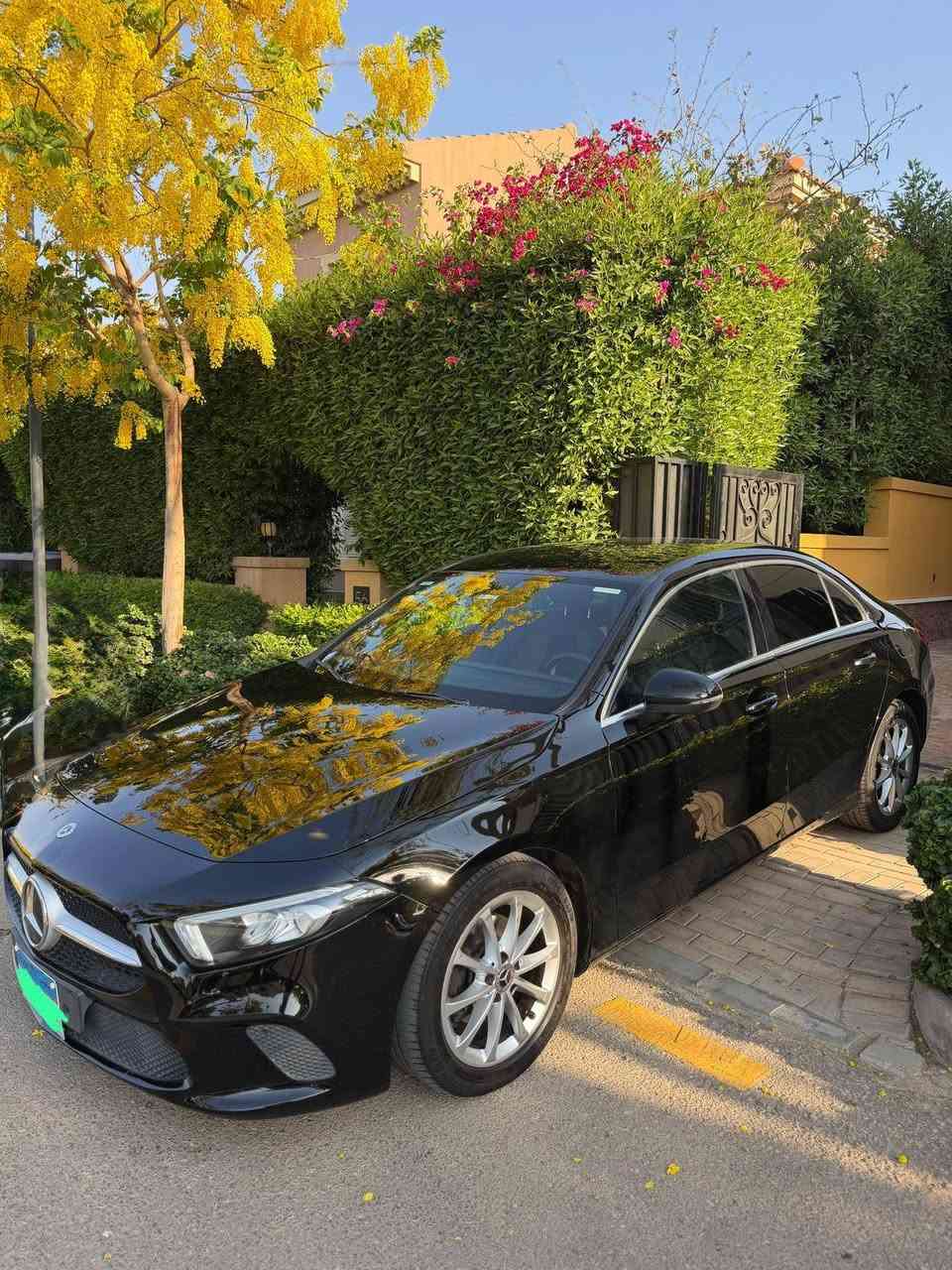 🚗 Mercedes A180 2021 🚗

✅ أعلى فئة
✅ موديل 2021
✅ الحالة العامة Excellent
✅ فبريكا بالكامل
✅ بدون أي بوية نهائيًا
✅ جاهزة للمعاينة والفحص

📍 المرور: النزهة
📄 الرخصة سارية حتى 03/03/2027

📍 المعاينة: التجمع الخامس

🛣️ عداد 138,000 كم

سيارة بحالة ممتازة جدًا، محافظة على حالتها الأصلية بالكامل، بدون أي أعمال دهانات، وجاهزة للمعاينة والاستلام.

📞 للاستفسار أو حجز معاينة:
 01140657633


**إذا كنت صاحب هذا الإعلان وتريد حذفه لأي سبب، رجاءا أرسل رسالة إلى الدعم الفني**