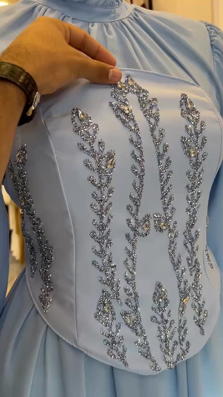 كولكشن الفساتين✨🔥
فستان الضجه🫰🏻

فستان شيفون مع توب كرستال💎

كولتي عالي جدآ تركي ✨

قياس 38 40 42 44 46 48


**إذا كنت صاحب هذا الإعلان وتريد حذفه لأي سبب، رجاءا أرسل رسالة إلى الدعم الفني**