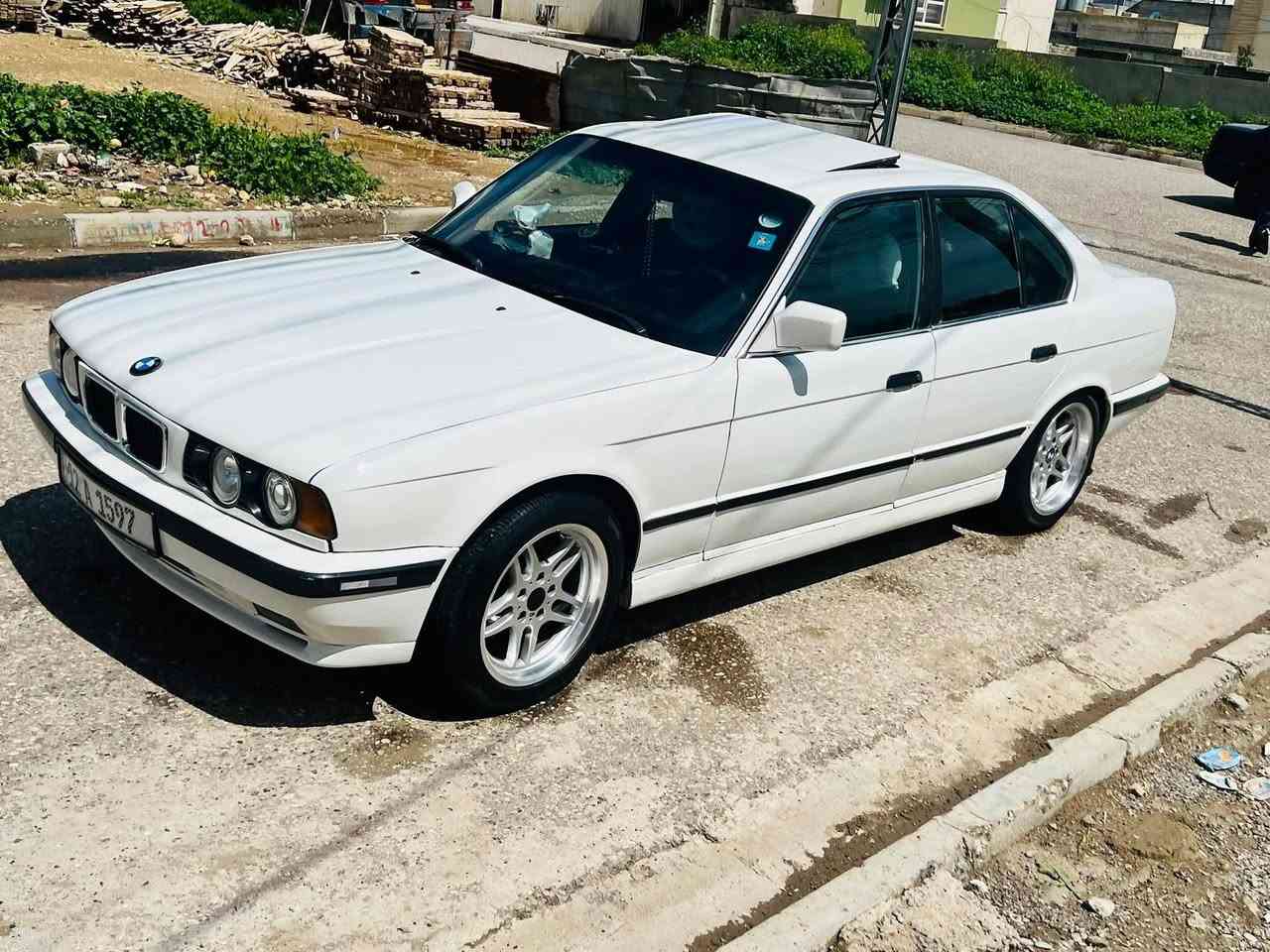 السلام عليكم للبيع BMW حجم 525 محرك فل كير توماتيك شرط
رقم وسنوية جديد بسمي 
السعر 57 وبيهاا مجاال
رقم وسنوية جديد بسمي 
السعر 55 وبيهاا مجاال


**إذا كنت صاحب هذا الإعلان وتريد حذفه لأي سبب، رجاءا أرسل رسالة إلى الدعم الفني**