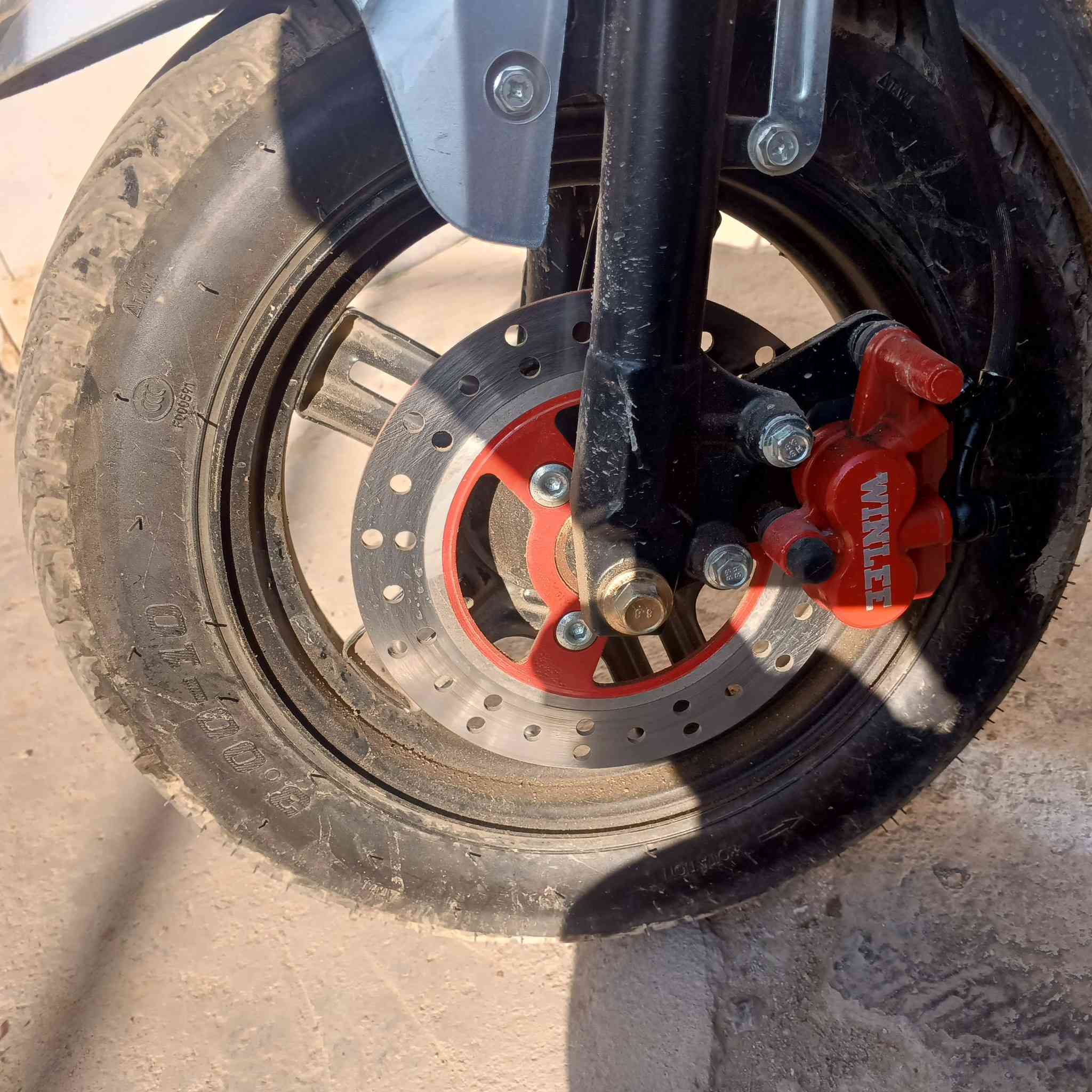 سلام عليكم 
دراجة شحن 
نوع: R9
ملف 1200
تمشيك90كيلو
الدراجة نضيفة
وصارلها شهر من نزلت من الصدرية
مستعجل على بيعتها والسعر عالخاص 
او على الرقم‏‪***********‬‏
