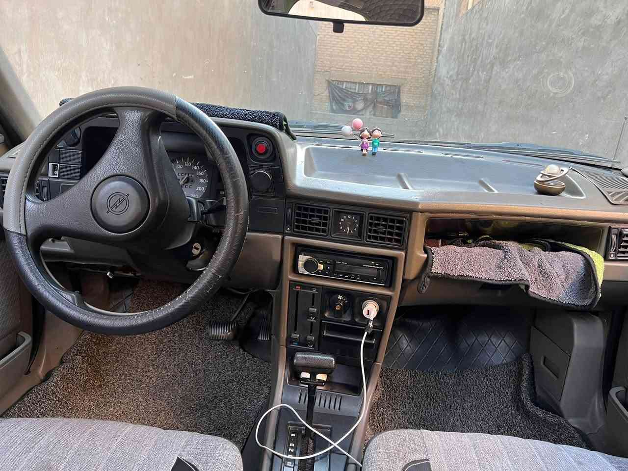 اوبل كاديت
موديل 1990 

داخل جديد 

تخم تاير جديد 2025

سيارهً حته عازل امغلفه الرضيه

كشنات جديده 

قماره جديد 

كير اوتوماتيك مال اولدز ابلادي 

محرك 1600 ما مفتوح 

نضام aps
السياره  بسمي تحويل ثاني يوم وتحويل ابغداد
 

مكان السياره بغداد الغدير 

سعر 35ورقه بيها مجال 

الرقم ***********
