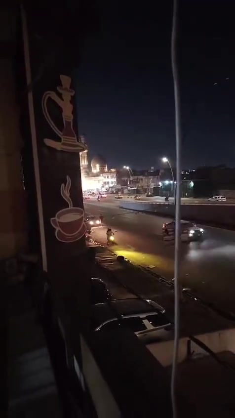 يوجد شقه موثثه في البلديات
غرفه وصاله ومطبخ وحمام 
السعر خاص مطلوب عائله صغيره 
***********
يوجد تصوير
ويوجد بيوت وشقق الايجار في البلديات 
تواصل على الرقم بي واتساب

