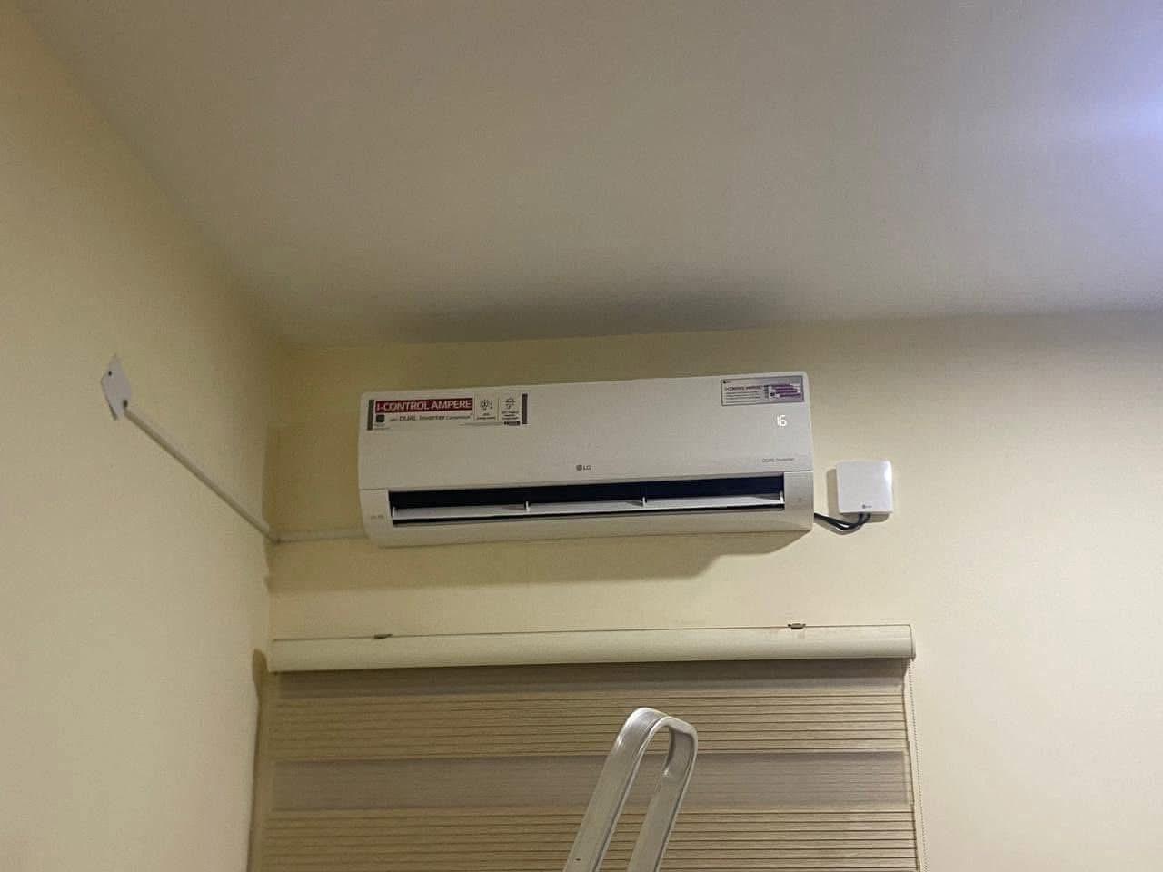 السلام عليكم 
شد سبلت ٤٠
‏‎وفتح ٢٥
فتح وشد ٥٥
‏‎غسل وتنظيف موقعي ٢٥ الف
‏‎غسل تفصيخ ب45
‏‎غاز ٤٠  وايضاً يوجد صيانه
استخدام فاكيوم
‏‭‭0787 844 2297
