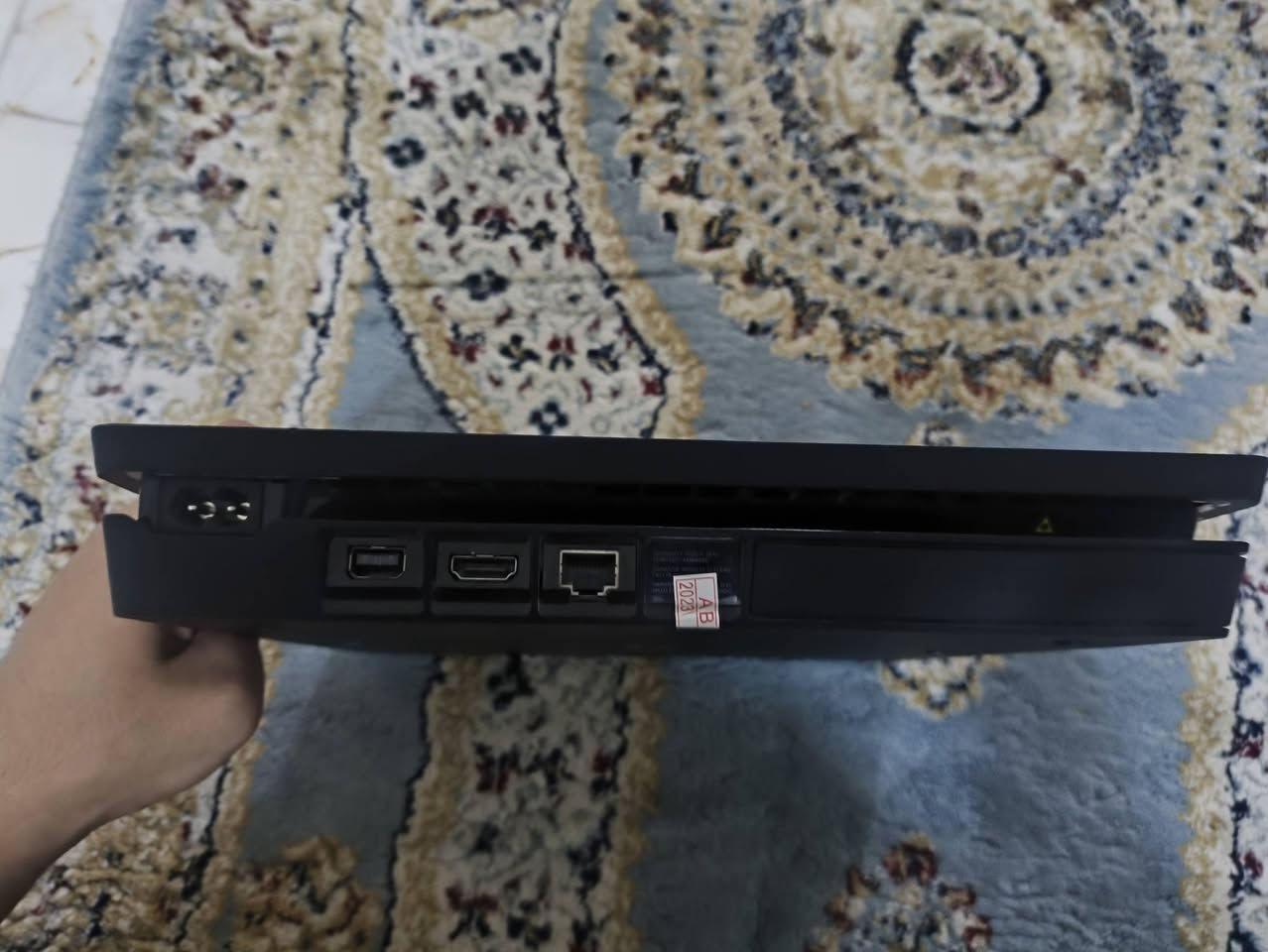 السلام عليكم بلي 4 سلم ما مفتوح مهكر نظام 11 قرص
وياه 3 يدات تجاري اثنين منهن ضارب بيهن شفت والثالثة تشتغل بس على الكيبل مال الشحن 
الالعاب الي بي 
فيفا 26
بيس 26
WWE 26
ماين كرافت
ووياه يو بي اس
مكاني بغداد
السعر 275 الف
للاستفسار خاص


**إذا كنت صاحب هذا الإعلان وتريد حذفه لأي سبب، رجاءا أرسل رسالة إلى الدعم الفني**