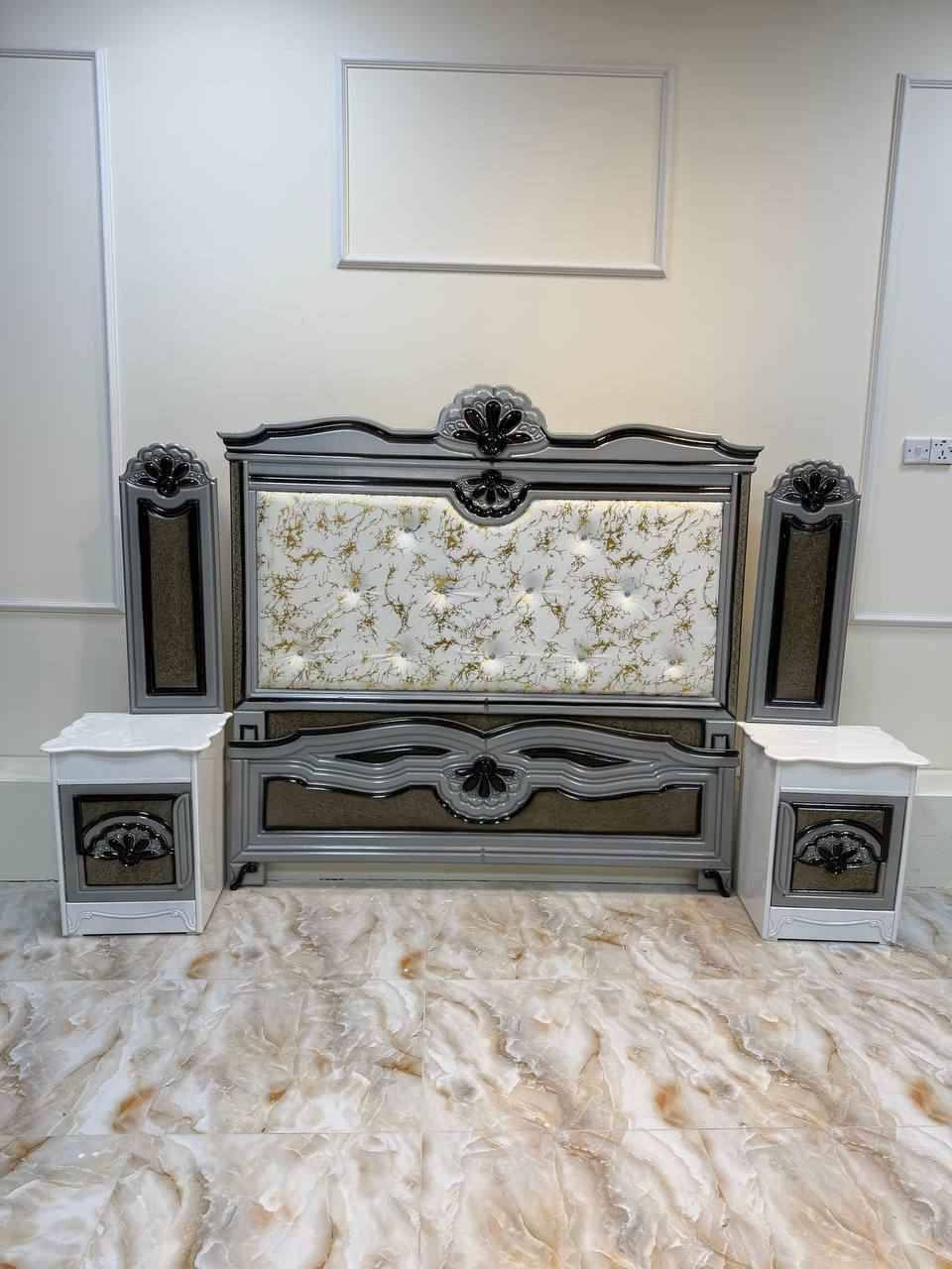 غرفة اخشاب  بسعر 950 

⚜️تفاصيل الغرفة ....⚜️

صاج خارج ٤ملم ام دي اف 🪭
وداخل معاكس ٣ملم 
صبغ مرمري درجة اولى 

عدد القطع  ٧ قطع 😍
1 //جرباية  قياس  ١٦٠ × ٢٠٠ 
//ميز جانبي ايسر قياس ٥٠
2// وميز  جانبي  قياس ٥٠
3// زاوية ارتفاع مترين عرض ٨٠
4// وميز بلازمه  
5//وميز مراية ارتفاع مترين عرض ١٢٠
6// وكنتور ٦ باب  ارتفاع مترين و١٥ طول ٣ متر و١٥

(توصيل مجاني مركز بغداد )
التوصيل يشمل الشد مجاني 🌹❤💚🏡 بغداد, العراق


**إذا كنت صاحب هذا الإعلان وتريد حذفه لأي سبب، رجاءا أرسل رسالة إلى الدعم الفني**