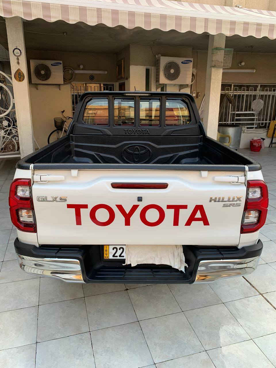 سلام عليكم للبيع تويوتا هايلوكس جديدة
#شركة_ساز
#موديل_2023
#محرك 4 سلندر
#الوحة_اربيل باسمي تريد تحويل او تريد وكالة 
#الضرر مكفولة كفالة عامة من الدعامية للدعامية و يوجد سونار المندلاوي 

                           ((((((المواصفات))))))

1- شاشة كبيرة 
2- كامرة خلفية 
3- كامرة امامية 
4- تحكمات استيرن
5- كمبيوتر تحديد عطل 
6- كروس سرعة 
7- تبريد قطعتين 
8- اشاير بالمري الجانبية 
9- عدة لايت امامية 
10- دفع رباعي 4×4
11- نظام ECO
12- نظام PWR 
السيارة جديدة و نضيفة بمعنى الكلمة السيارة بالواقع احلى و اجمل بكثر من الصور السيارة كاملة مكملة من كل النواحي ما بيها نقص برغي سعر السيارة 310 و بيها مجال بسيط الاتصال على الرقم *********** او *********** المكان 
📍بغداد - الدورة - شارع 60
